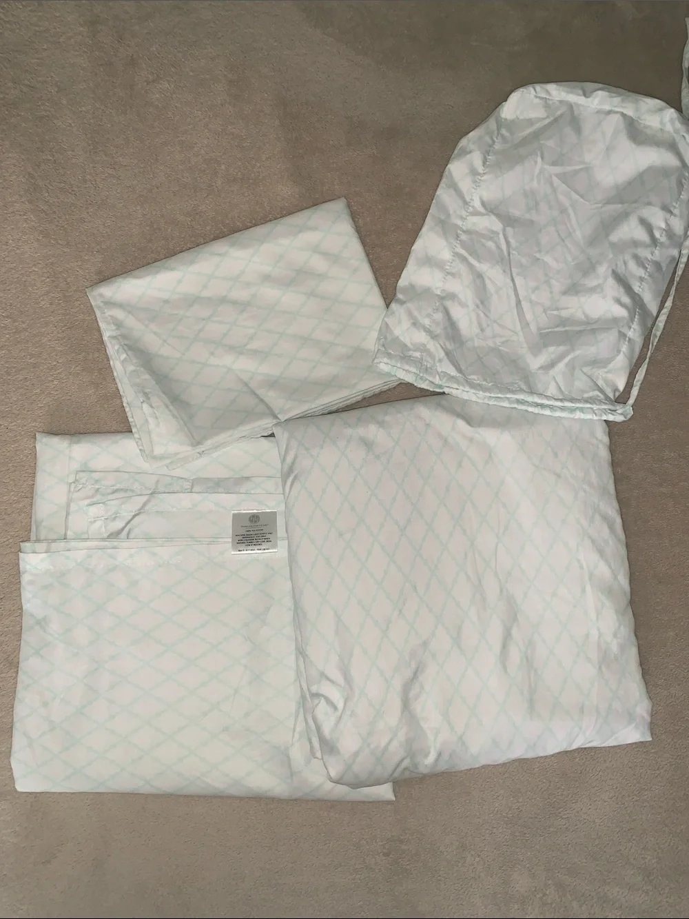 Classic White & Mint Diamond Pattern Cotton Bedding Set